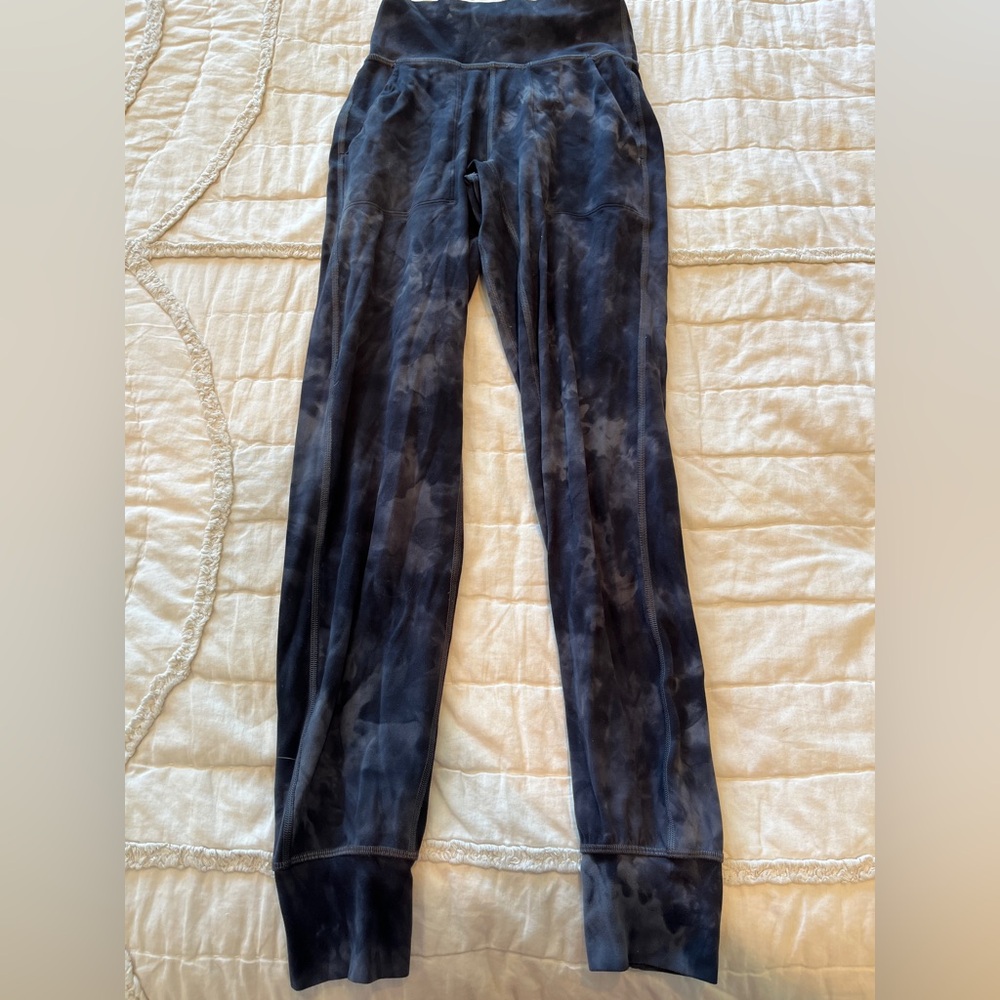 lululeomon align joggers